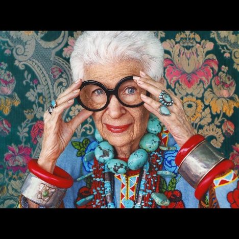 『アイリス・アプフェル！94歳のニューヨーカー』特別映像公開　アプフェルが服の選び方を伝授