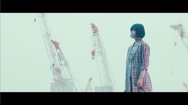 欅坂46、「月曜日の朝、スカートを切られた」MV公開　“サイレントマジョリティー前夜”を描くの画像1-1