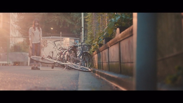 欅坂46、「月曜日の朝、スカートを切られた」MV公開　“サイレントマジョリティー前夜”を描くの画像1-6