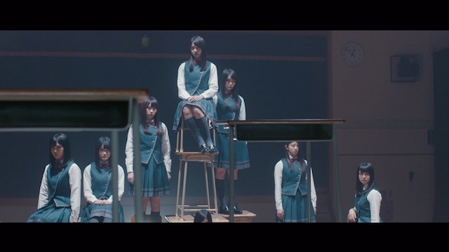 欅坂46、「エキセントリック」MV公開　TAKAHIRO×池田一真による斬新な振付＆映像にの画像1-8