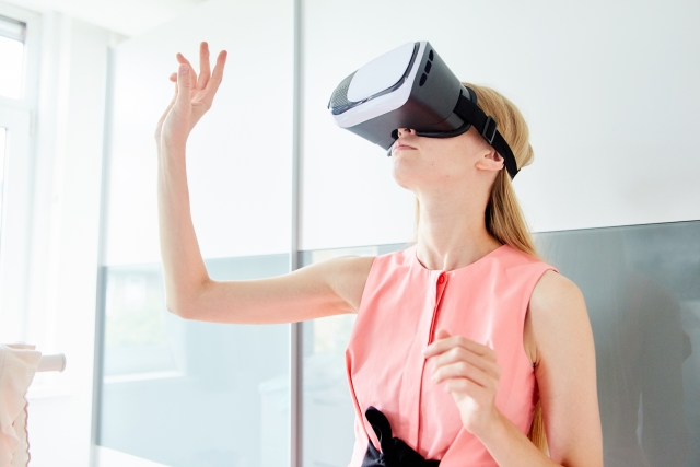 VRはリアルを凌駕する？