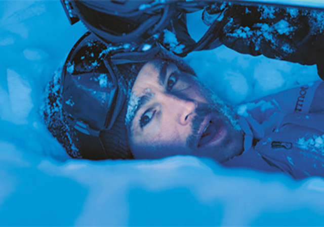 ジョシュ・ハートネットが雪山で湖に落下！　『マイナス21℃』極寒の本編映像公開