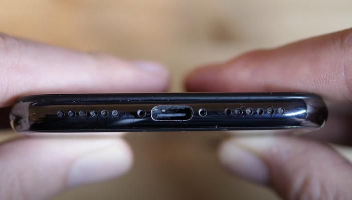 USB-C搭載の改造iPhone Xが1000万円で落札 