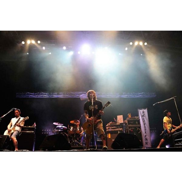 PIZZA OF DEATHの歴史と変わらぬ求心力を体感 『SATANIC CARNIVAL'14