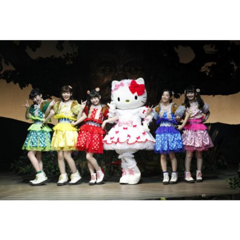 「劇団乙女新党×ハローキティ」コラボミュージカルが終幕　ミニライブでの共演も