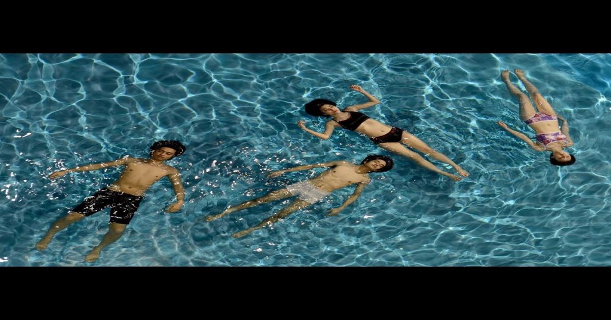 池松壮亮と斎藤工の 水着着替え シーンも 無伴奏 フォトブック販売決定 Real Sound リアルサウンド 映画部