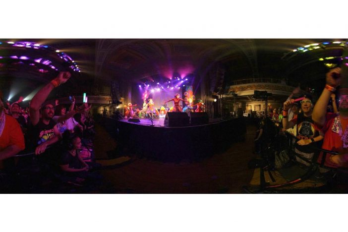 きゃりーのライブがVRコンテンツに