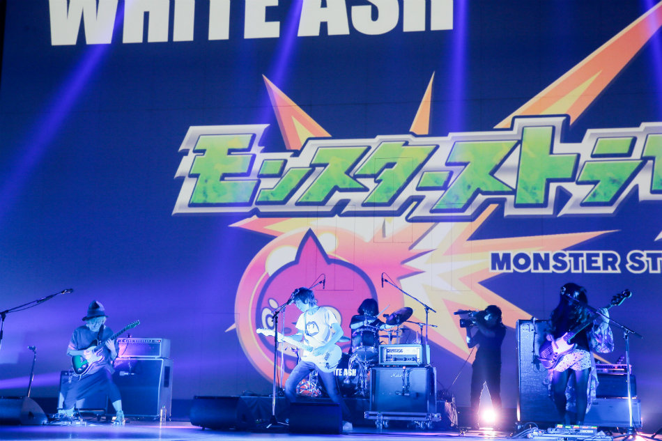 White Ash 新鮮 な会場で モンスト 楽曲パフォーマンス Xflag Park16 レポート Real Sound リアルサウンド