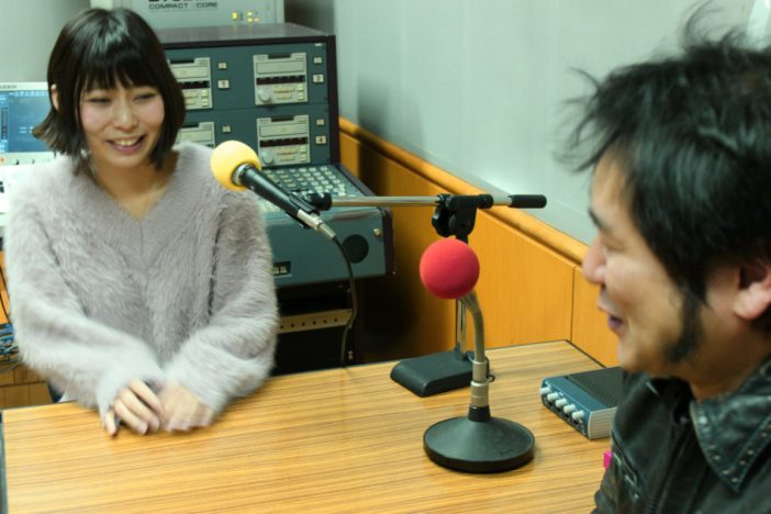 姫乃たまがロベルト吉野に聞く、DJの面白さ「見ている人を楽しませて、何を考えさせるかが大事」