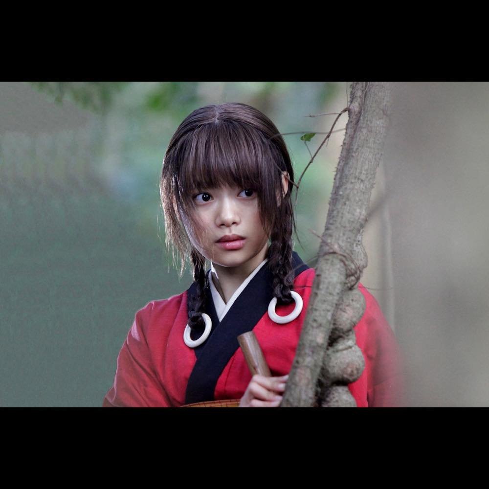 杉咲花、孤独な少女の役が似合うワケ