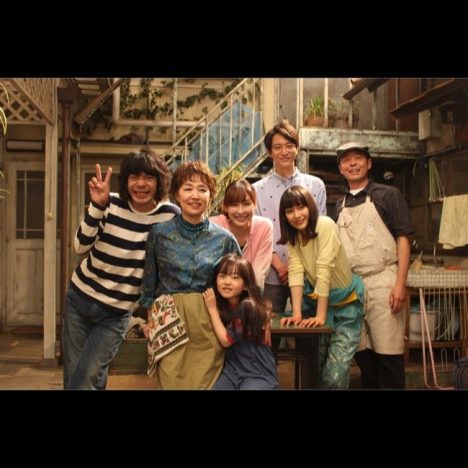 峯田和伸主演『奇跡の人』撮影スタジオを訪問！　人と人がふれあう“幸福な現場”の風景