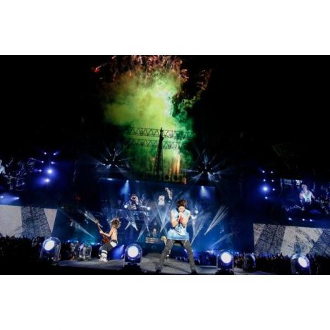 ONE OK ROCK、スタジアム・バンドとしての実力を発揮　圧倒的なスケール感に６万人が熱狂