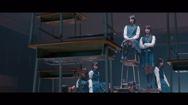 欅坂46、「エキセントリック」MV公開　TAKAHIRO×池田一真による斬新な振付＆映像にの画像1-3
