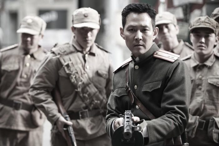 『オペレーション・クロマイト』約2分のオープニング映像　朝鮮戦争についてのあらましを収録