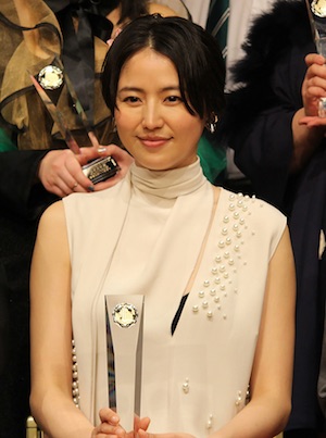 長澤まさみ、東京スポーツ映画大賞主演女優賞受賞　「前へ進むことを続けていけたら」