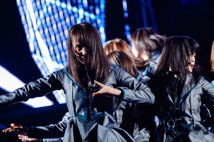 欅坂46がデビュー2周年ライブで表現した、“ガラスを割る”ということ
