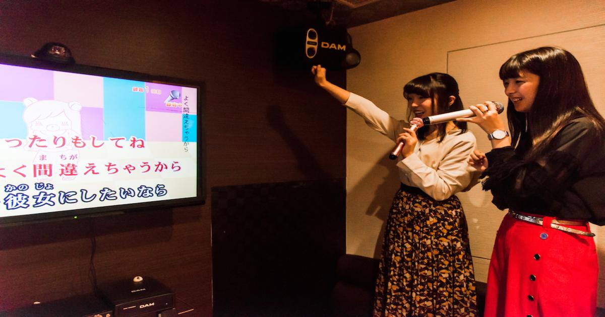 コレサワに会えるかも 現役女子大生2人が Dam とも カラオケに挑戦してみた Real Sound リアルサウンド