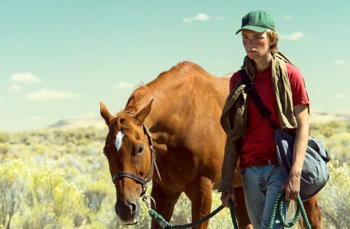 15歳の少年が老いた競走馬を連れ荒野へ　アンドリュー・ヘイ監督最新作『荒野にて』公開決定