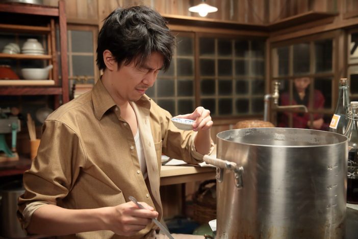 『まんぷく』第101話では、萬平（長谷川博己）がようやく渾身の鶏ガラスープを完成させる