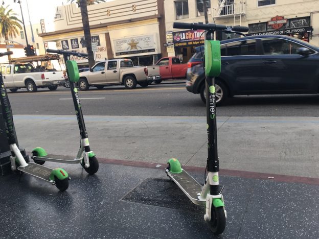 アメリカで大流行！　乗り捨てOKの電動スクーター『Lime-S』が楽しそう