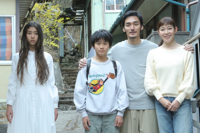 “児童映画”の系譜を汲む愛すべき一作　鶴岡慧子監督が挑んだ西加奈子『まく子』の映画化