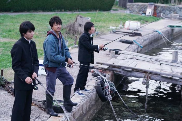 EXILE TAKAHIROと板垣瑞生が釣りを楽しむ　『僕に、会いたかった』本編映像公開