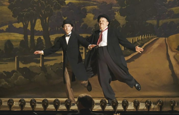 スティーヴ・クーガンとジョン・C・ライリーが伝説のダンス再現　『僕たちのラストステージ』映像