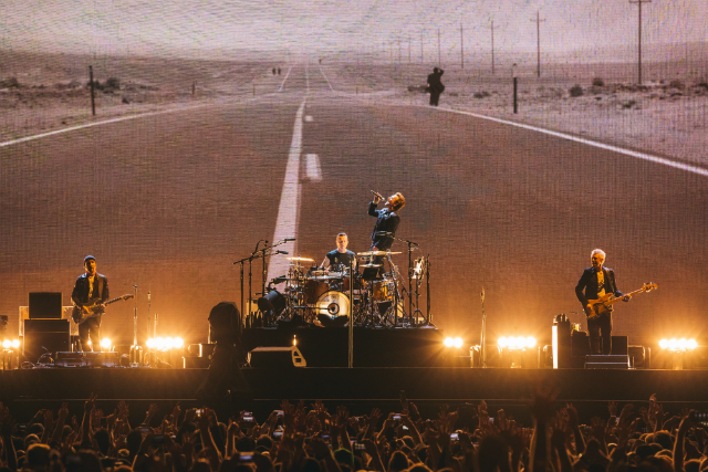 △ U2 THE JOSHUA TREE TOUR 2019 ツアー パーカー ＸＬサイズ 来日