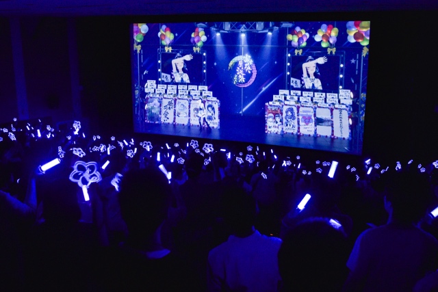 VTuber 富士葵、ファンと共に作り上げた“新感覚”なライブ　キクノジョーらも登場の生誕祭レポの画像1-3