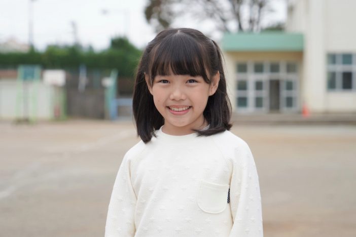 『なつぞら』でヒロインの幼少期を演じた粟野咲莉、『同期のサクラ』に出演　相武紗季の娘役に