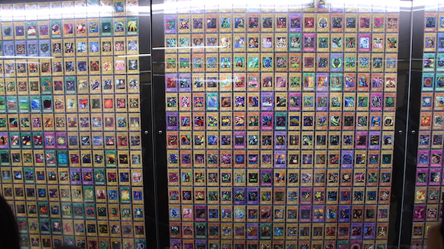 新宿で『遊戯王』10,000種のカードが圧巻の展示！　「女剣士カナン」も配布の記念イベントを見たの画像2-1
