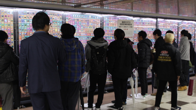 新宿で『遊戯王』10,000種のカードが圧巻の展示！　「女剣士カナン」も配布の記念イベントを見たの画像2-3