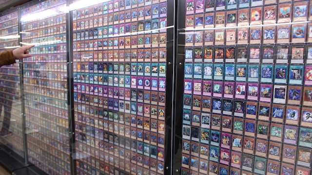 新宿で『遊戯王』10,000種のカードが圧巻の展示！　「女剣士カナン」も配布の記念イベントを見たの画像2-2