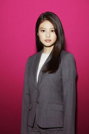 今田美桜、『ケイジとケンジ』で刑事役に本格初挑戦　「大人の階段を上れるよう頑張りたい」