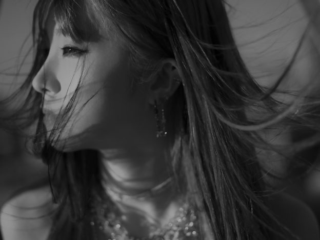 LiSA、新曲「ハウル」MV公開
