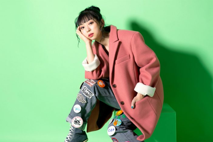 竹内アンナ、1stアルバム初回盤DVD収録の「SUNKISSed GIRL」スタジオライブ映像公開
