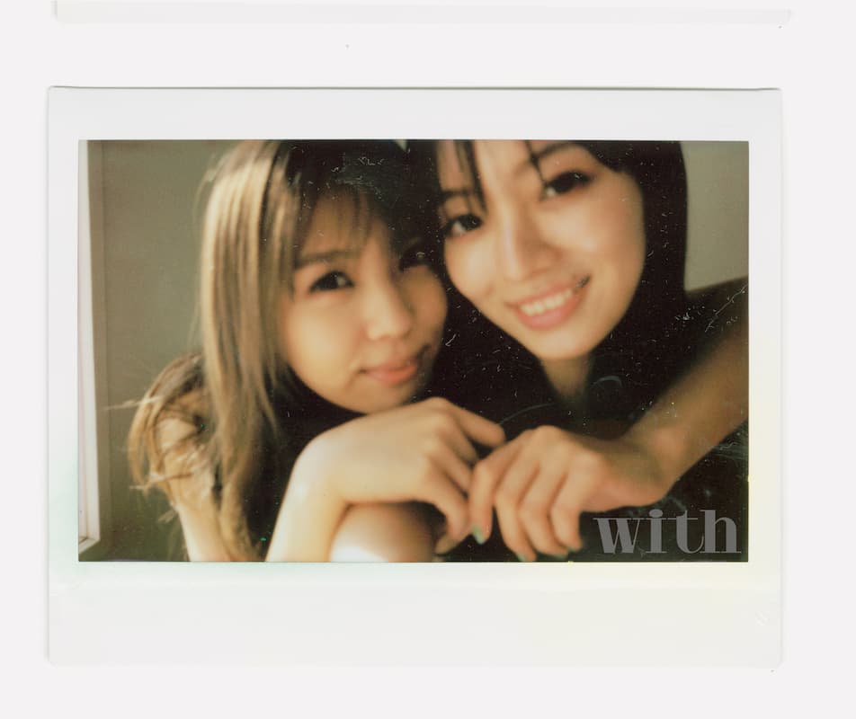 欅坂・小林由依＆乃木坂・梅澤美波が表紙の画像