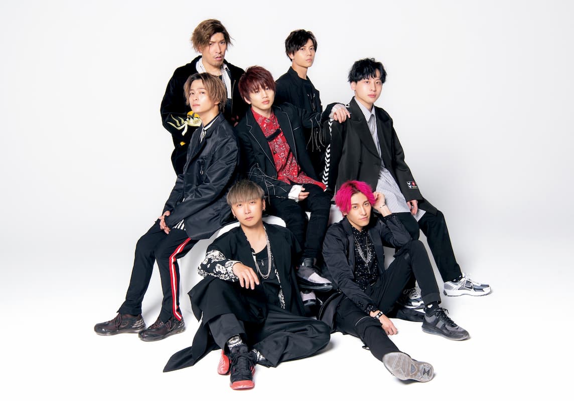 欅坂・小林由依＆乃木坂・梅澤美波が表紙の画像