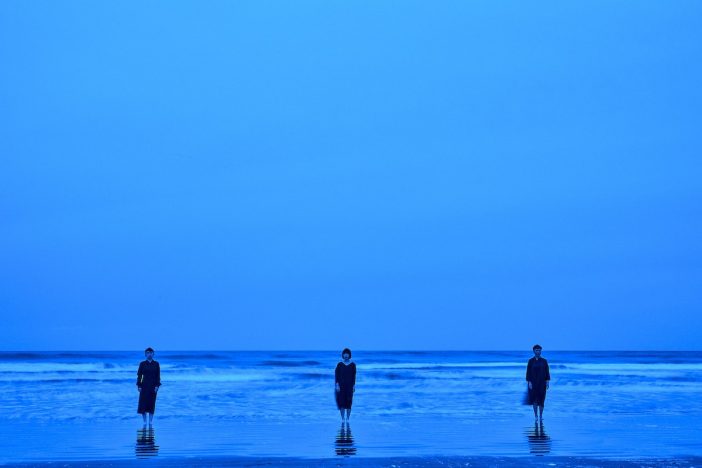 ユカリサ、3人のハーモニーが織り成す静謐で豊かな音楽性　1stアルバム『WATER』言葉と音の味わい深さ