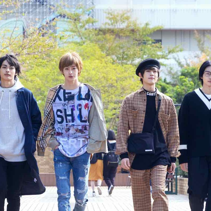 吉野北人×神尾楓珠×伊藤あさひ×奥野壮が颯爽と街を歩く 『私がモテてどうすんだ』新場面写真公開｜Real Sound