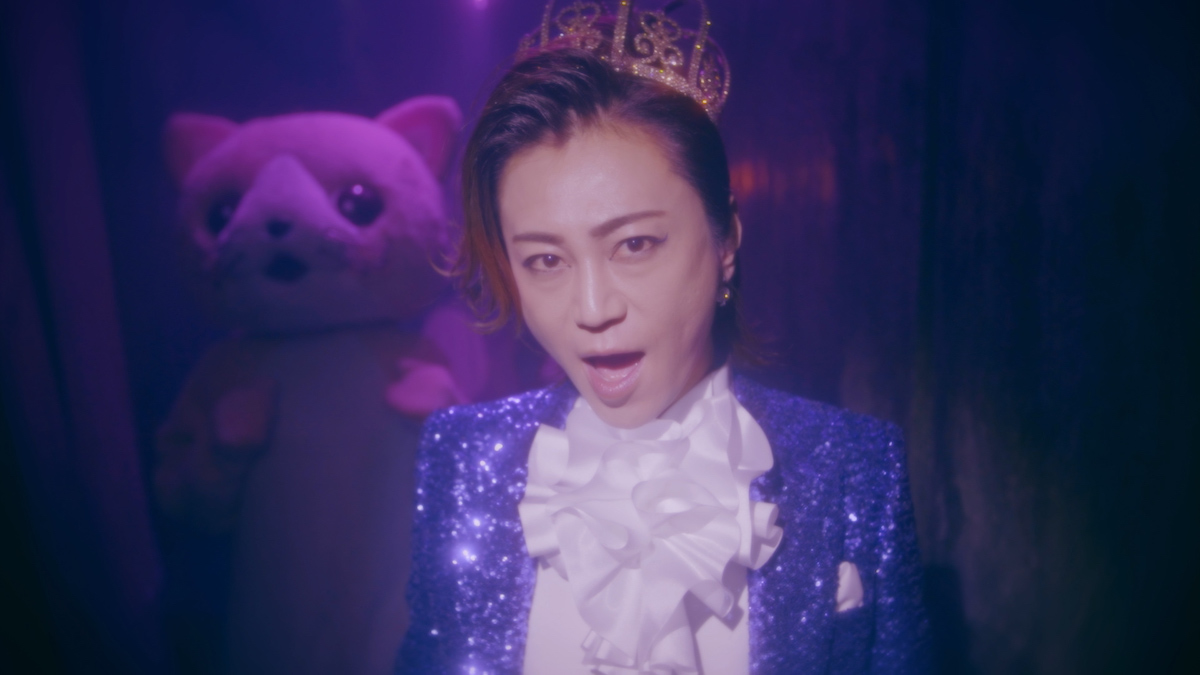 氷川きよし、｢不思議の国｣MV公開　王子＆アリス風の衣装で世界観を演出