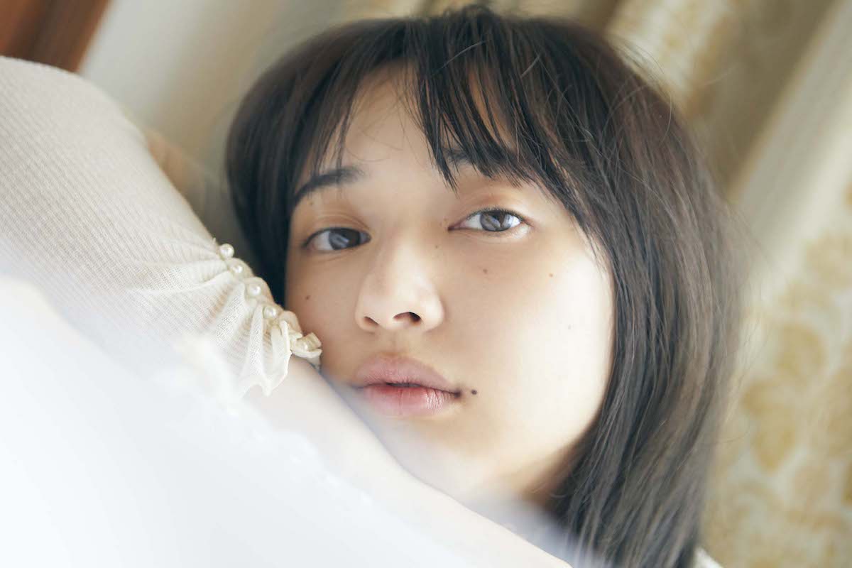 小宮有紗が初のフォトスタイルブックをリリースの画像