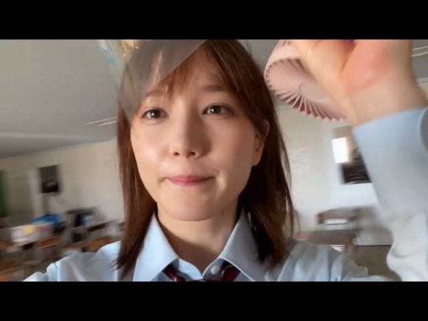 本田翼、『リモートで殺される』の女子高生姿でYouTubeに登場　“ユニークな仕掛け”が支持される要因？