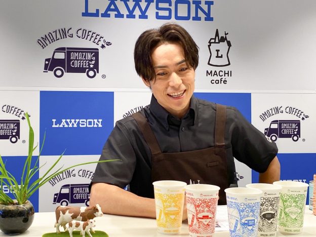 EXILE TETSUYA、「AMAZING COFFEE」×ローソン「MACHI café」新商品をアピール「みなさんが笑顔になりますように」