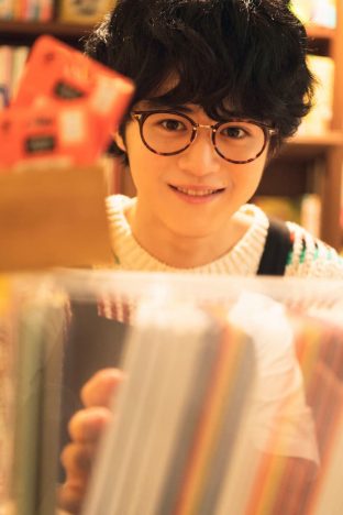 俳優・鈴鹿央士、カレンダーブック発売決定「僕が1番ワクワクしている」