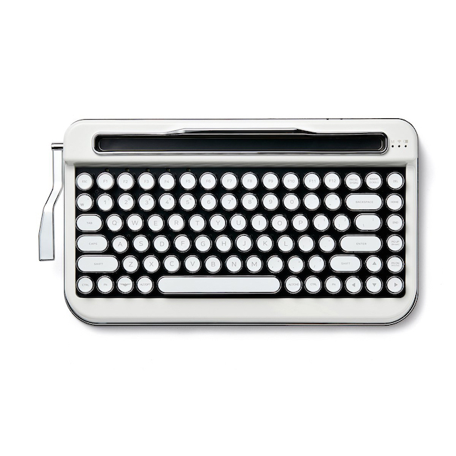 タイプライター風キーボードが登場の画像