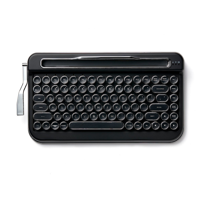 タイプライター風キーボードが登場の画像