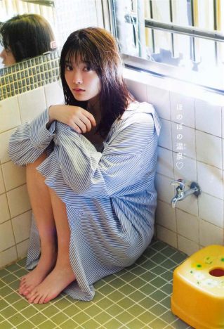 欅坂46 田村保乃 週刊少年チャンピオン 45号