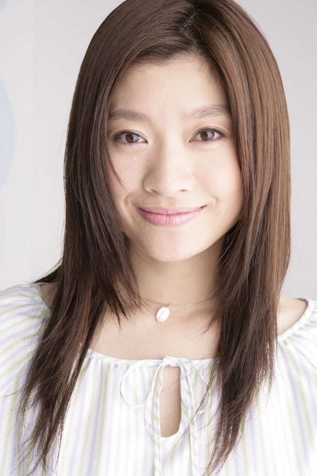 篠原涼子(1冊200円計算)143冊分約306ページ切り抜きしファイリング済み 篠原涼子が禁断の不倫愛に挑む Netflixオリジナルシリーズ『金魚妻