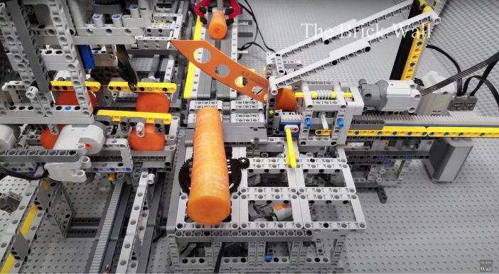 レゴで食品や車の“工場”を設計!?　海外の技術系YouTubeチャンネルがアツい